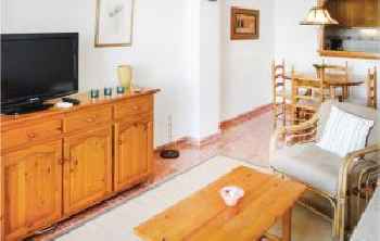 2 Bedroom Cozy Apartment In Torrevieja 201