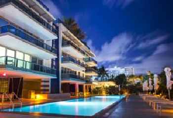Dharma Home Suites Miami Beach at Monte Carlo 201