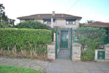 Casa barrio Los Troncos \