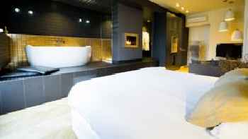 UD Rambla Suites & Pool 24 (1BR)
