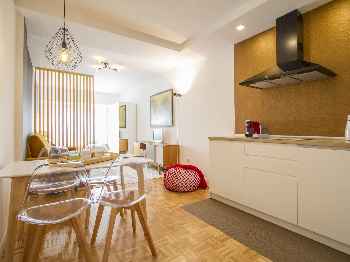 UD Apartments - Atocha Stylish with Pool