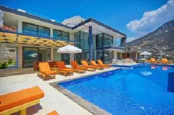 Villa Unlimited 5 Bedroom Luxury Villa with Infinity Pool 213