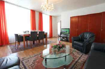 Mozart Apartments 201