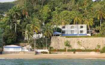 Maravillosa casa con 7 habitaciones, acceso directo a playa pichilingue, bahía de puerto marqués, zona diamante Acapulco 213