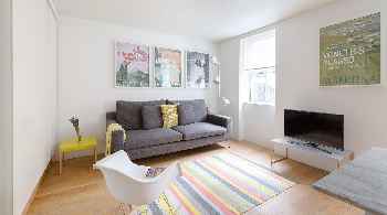 1 Bedroom Fitzrovia Apartment 10-minute walk from Oxford Street & Soho
