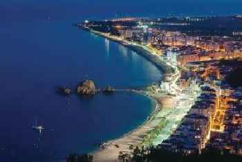 One bedroom appartement at Blanes 100 m away from the beach with city view furnished terrace and wifi 201