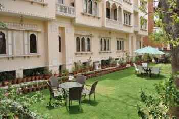 Om Niwas Suite Hotel 219