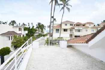 Roof Terrace! Sea View Deluxe E2, 2 BR, Pool View 201