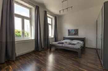Spacious Apartment in Center with Terrace 201