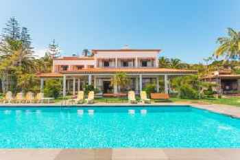 FLH Luxury Villa Mar with Private Sea Access 220