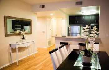 Hollywood 2BR Condo Near Dolby Theater 201