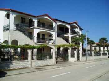 Apartments Modrušan 201