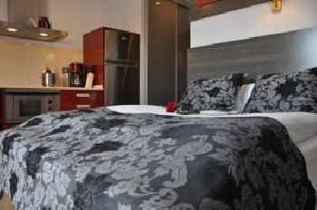 Casablanca Suites - Adults Only 201