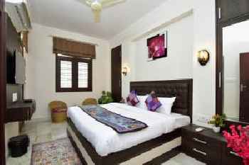 Shanti Villas - Luxury Home Stay Apartment 201