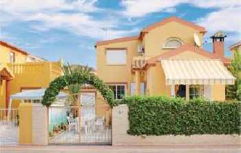 Amazing home in Torrevieja with 3 Bedrooms, WiFi and Outdoor swimming pool 220